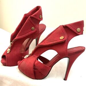 RED BIKER GRUNGE SKULL DETAIL STUDDED STILETTO HIGH HEELS SIZE 6.5